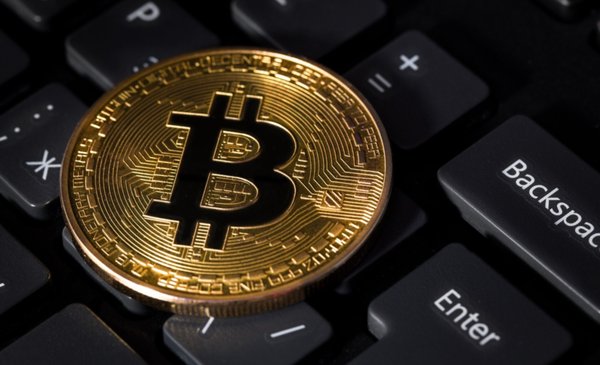 cuantos bitcoins puedes comprar con 100 dolares